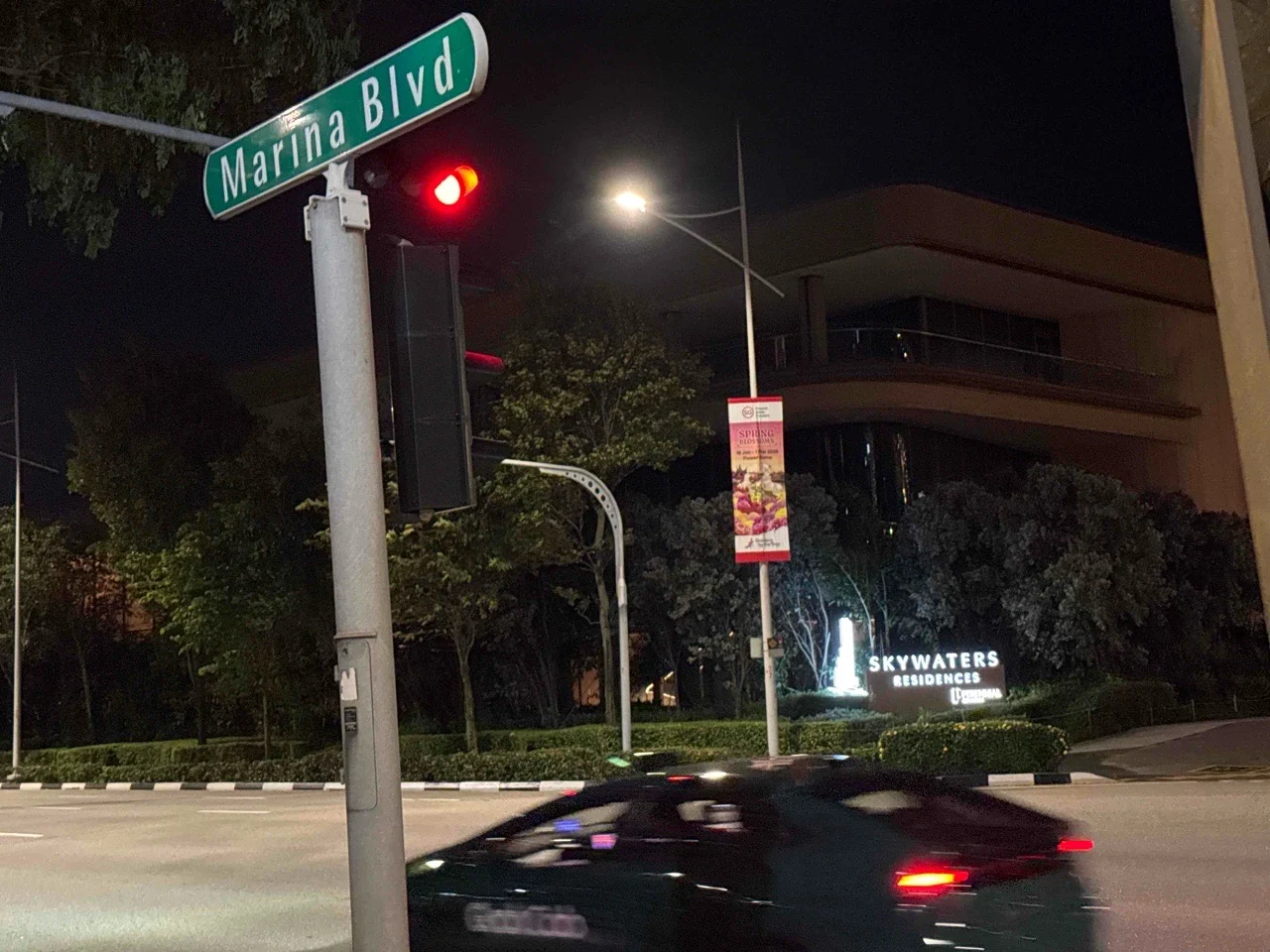 夜间改道时刻:在雨夜中把行程从“完成”改为“止损”