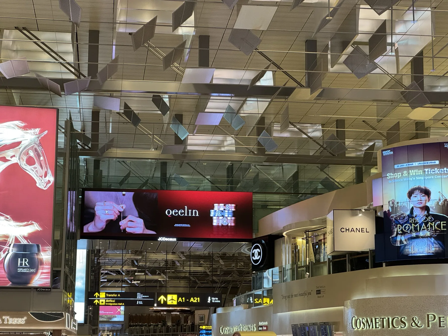 樟宜T3到达区动线：导视系统让决策更轻